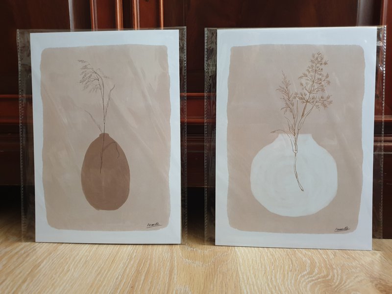 Póster Scandi Grasses "Grasses Brown Vase" A4 - Impresiones artísticas sostenibles sobre papel reciclado en celofán
