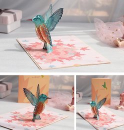 Pop-up-Grußkarte mit verzaubertem Kolibri