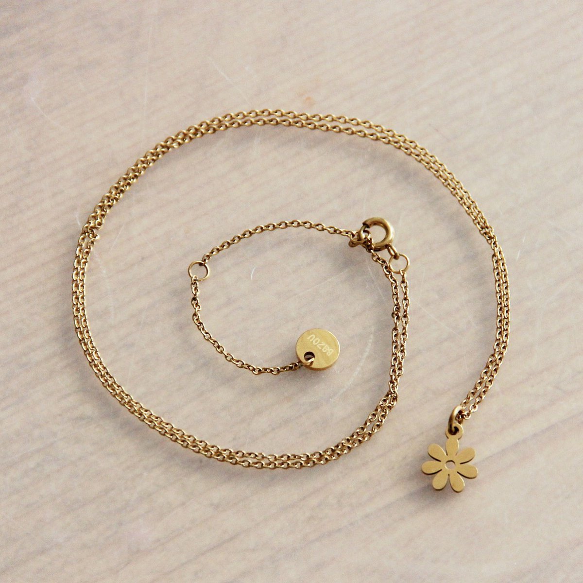 SS211 - Chaîne fine en acier inoxydable avec mini fleur - or