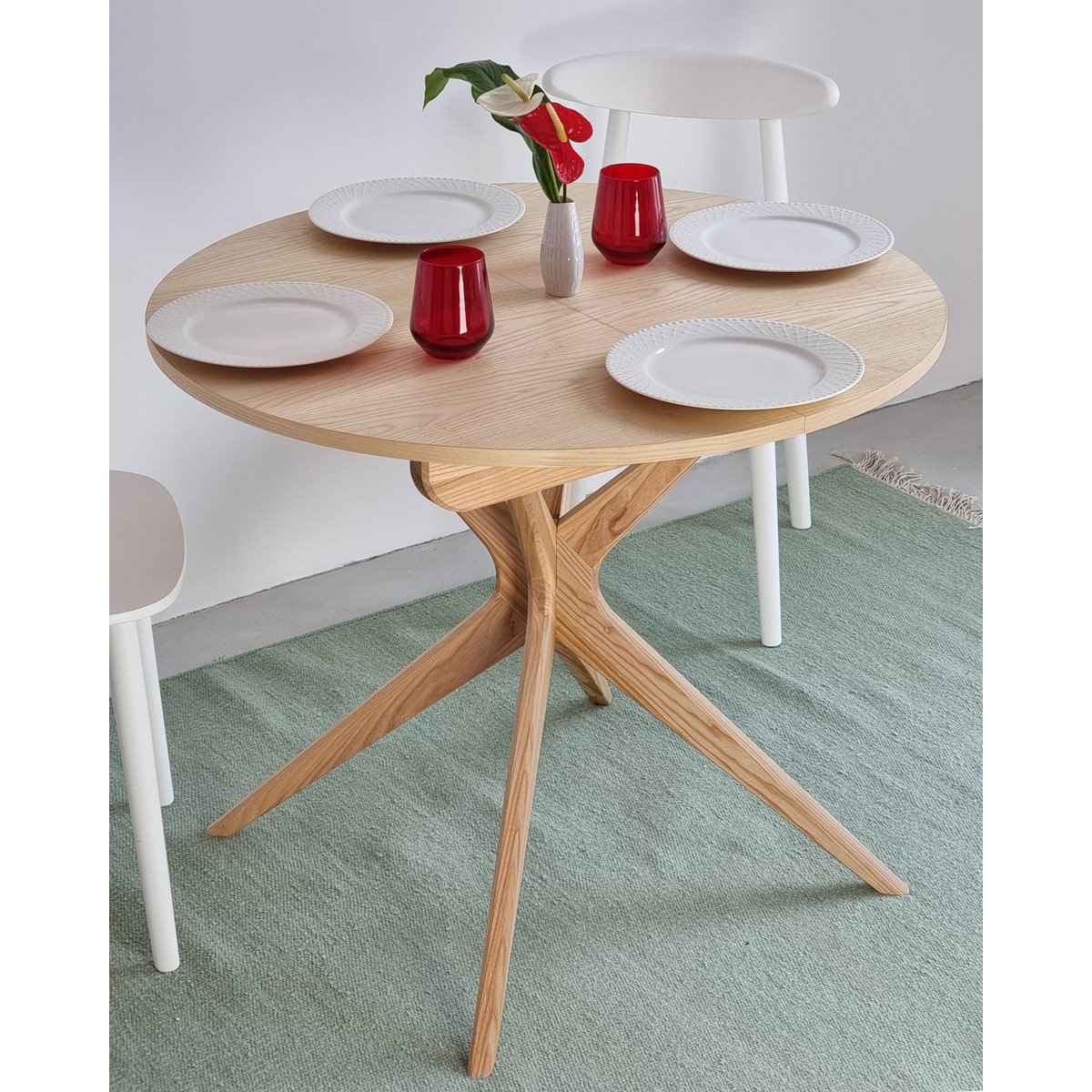 Round Extendable Dining Table veneered JUBI