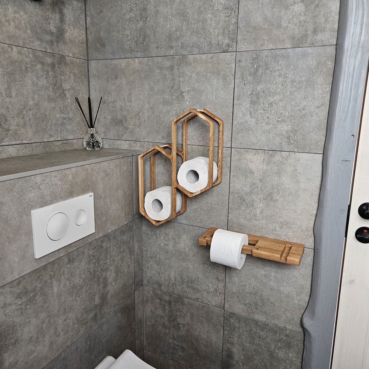 Toiletpapirholder til vægmontering, træbadeværelse opbevaringsstativ til 4 ruller, kompakt arrangør til badeværelser