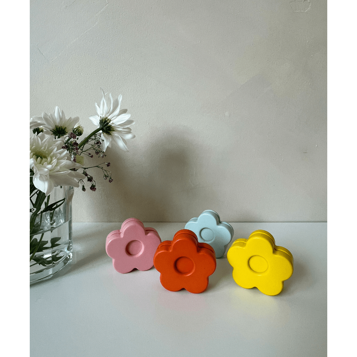 Poppy Photo Holder