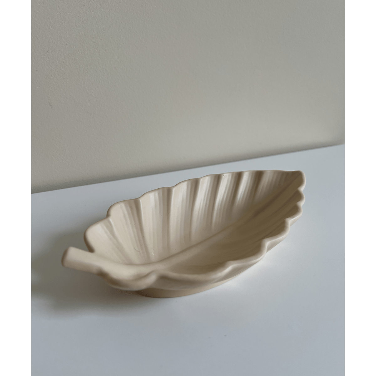 Blattschale Beige