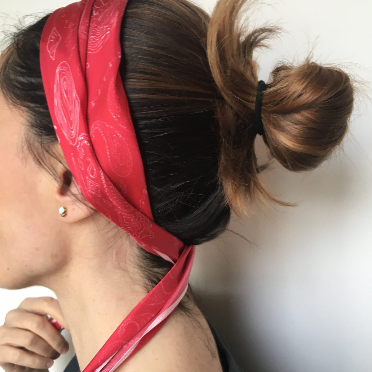 BANDANA Triangulo seda 65cm Rojo