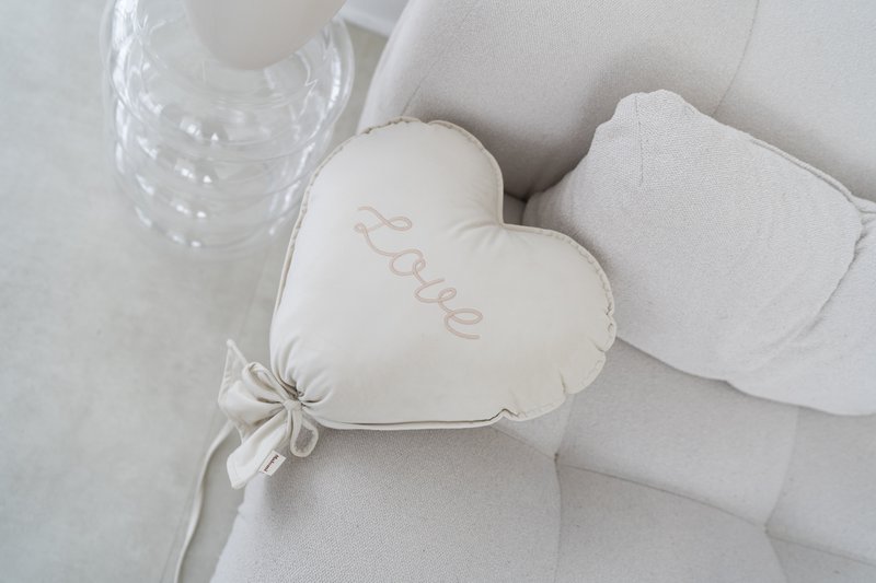 Decorative Heart Balloon Pillow Delux