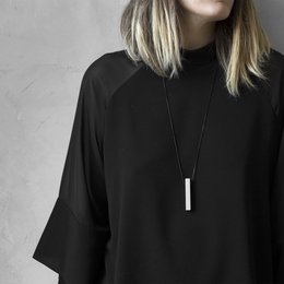 MODULOQUATTRO - Collar minimalista contemporáneo
