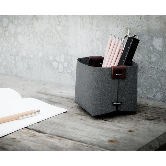 Recycled leather office tray