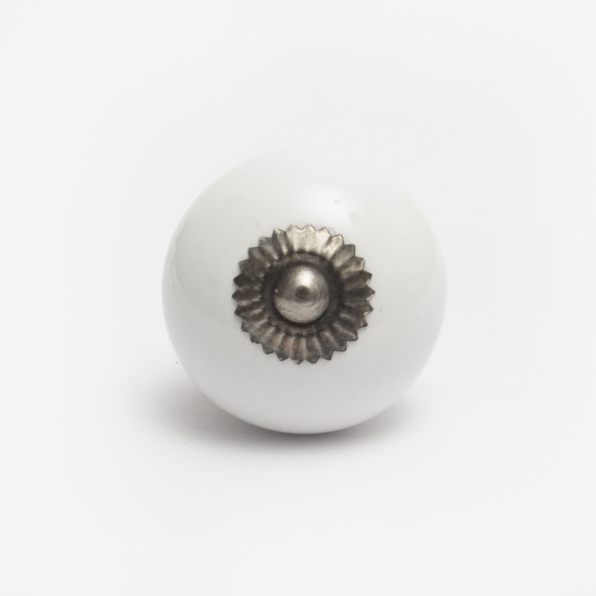 Bouton en céramique bleu à pois blancs