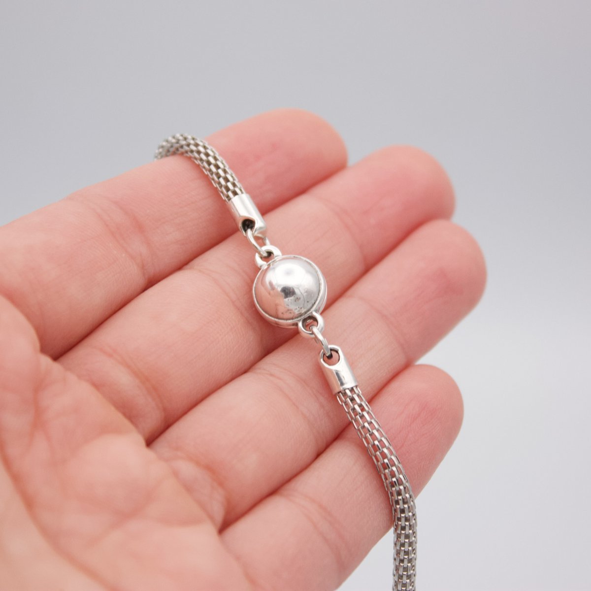 PISIMBALÁ gray and silver Mexican style necklace with beads and pendants