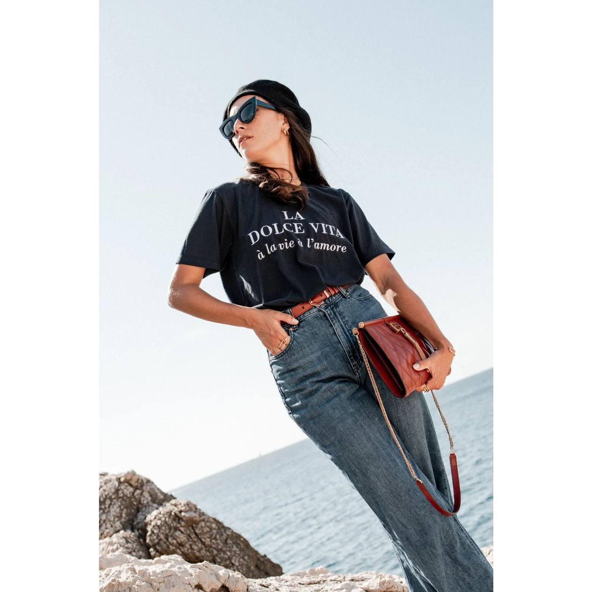 Dunkelblaues Dolce Vita-T-Shirt