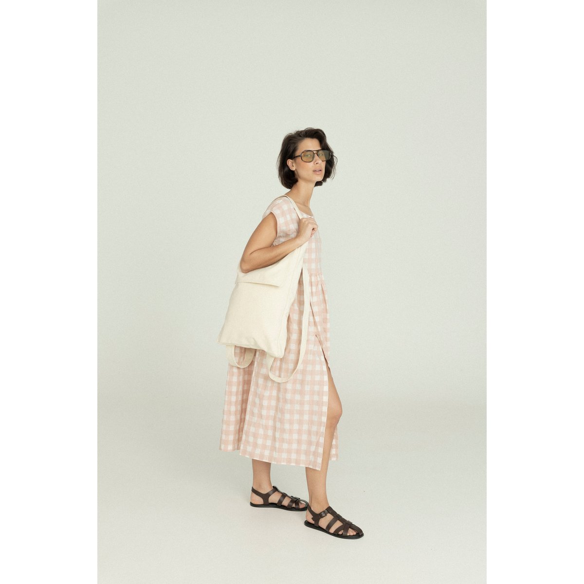 09h - Mid Squared Dress