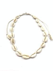 Cowry choker necklace white