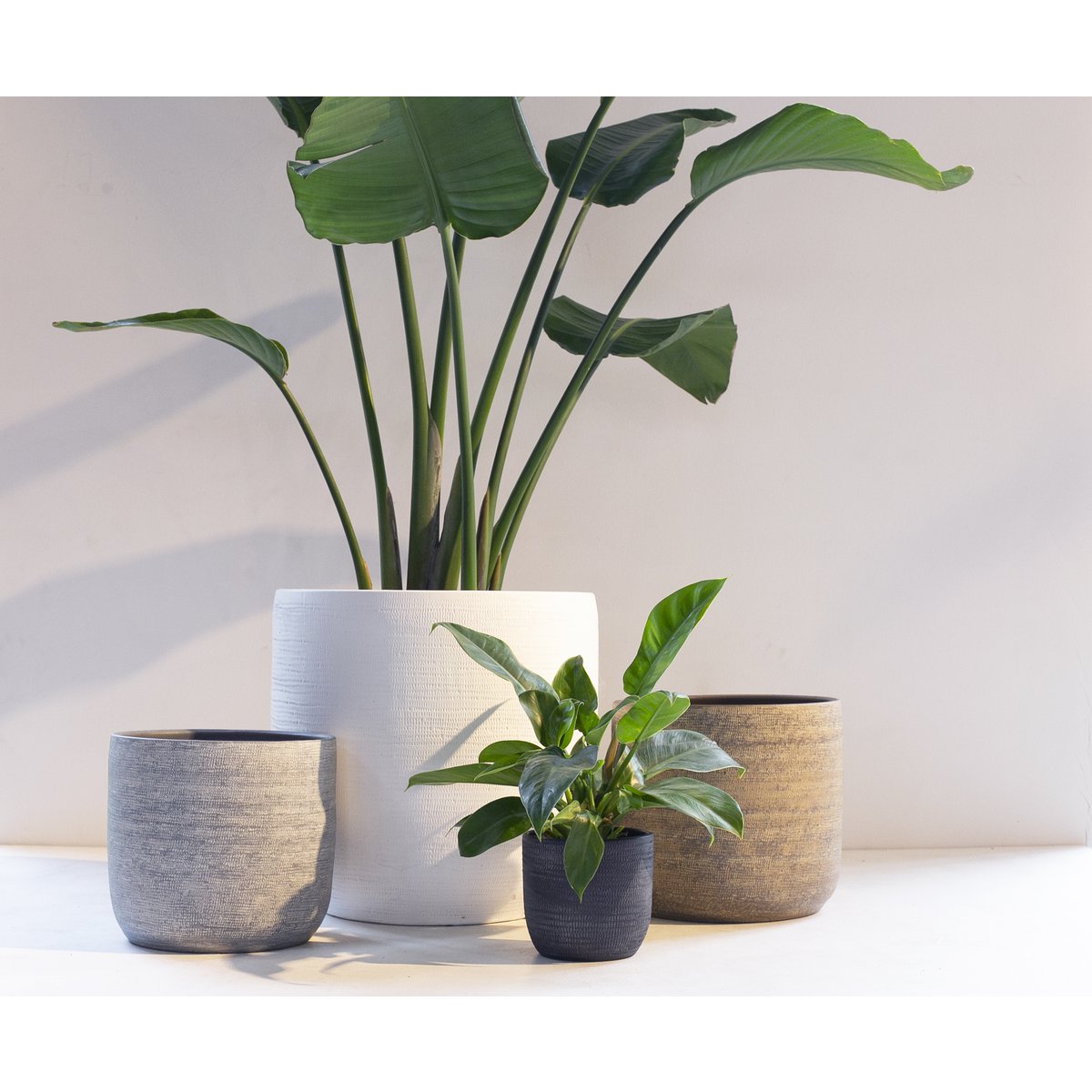 Magna pot relief jute matt grey