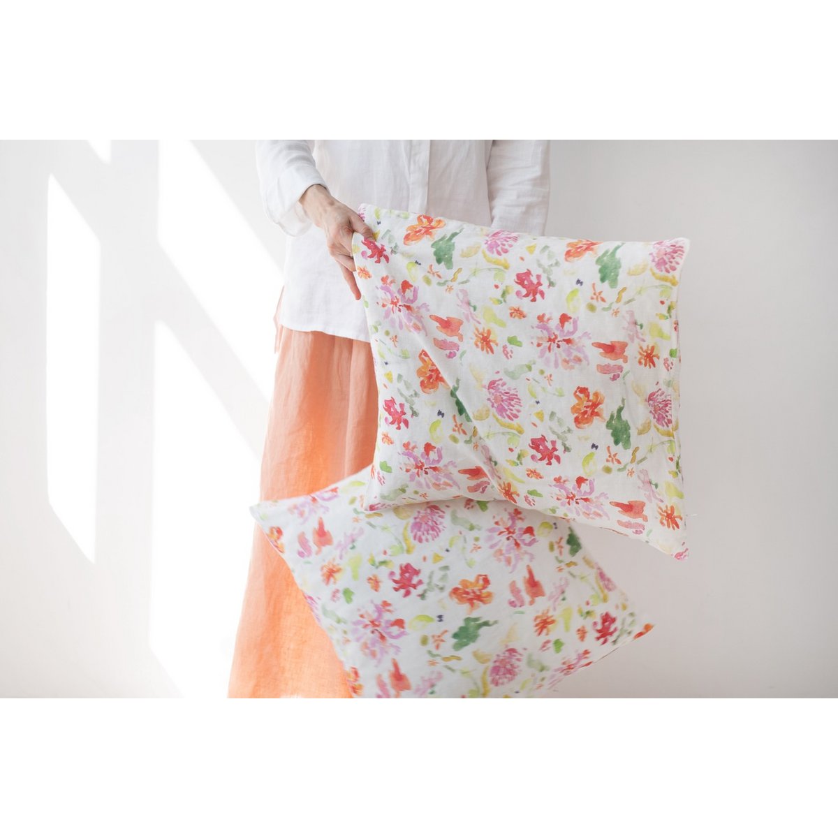 Fodera per cuscino in lino Wildflower Flow