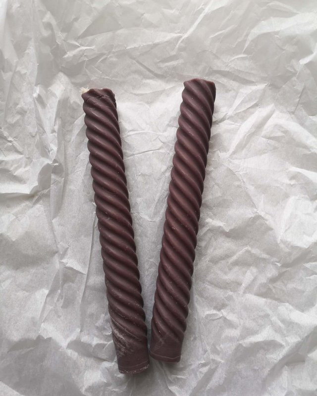 Spiral Taper Candle (Velvet Cherry) | middagslys