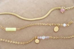 Kunzite, Moonstone & Butterflies Armbånd - Guld