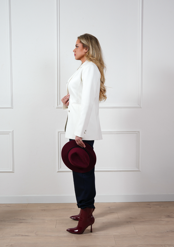 The Essential Blazer – Creme