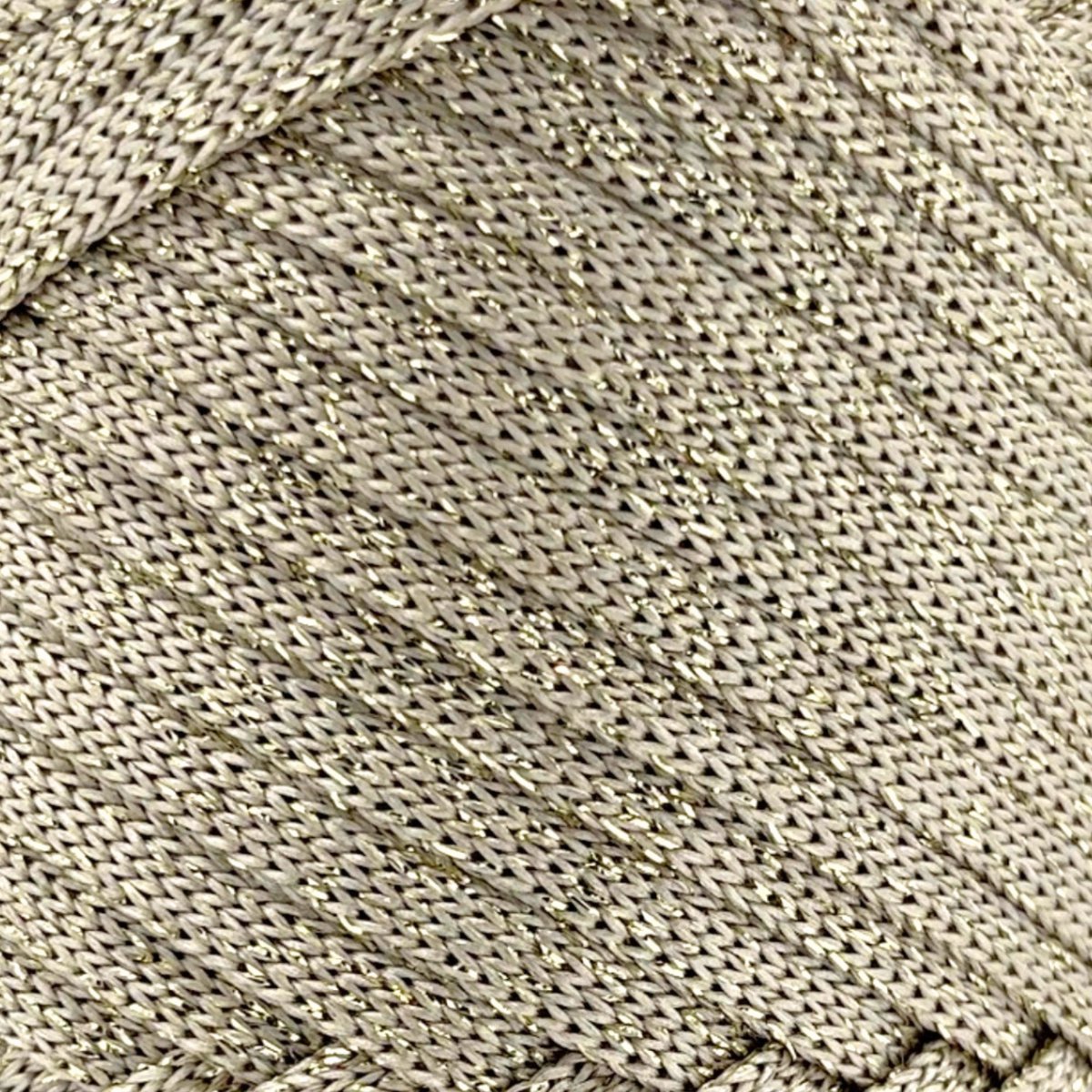 Sensy Premium 4 mm Sparkle - 109 Yards 100 % polyester macramebånd