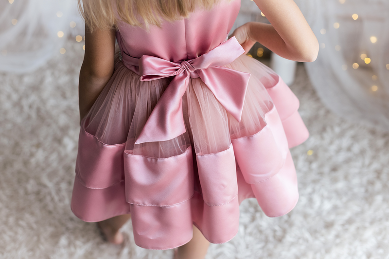 Chloe elegantes rosa Kleid für Mädchen