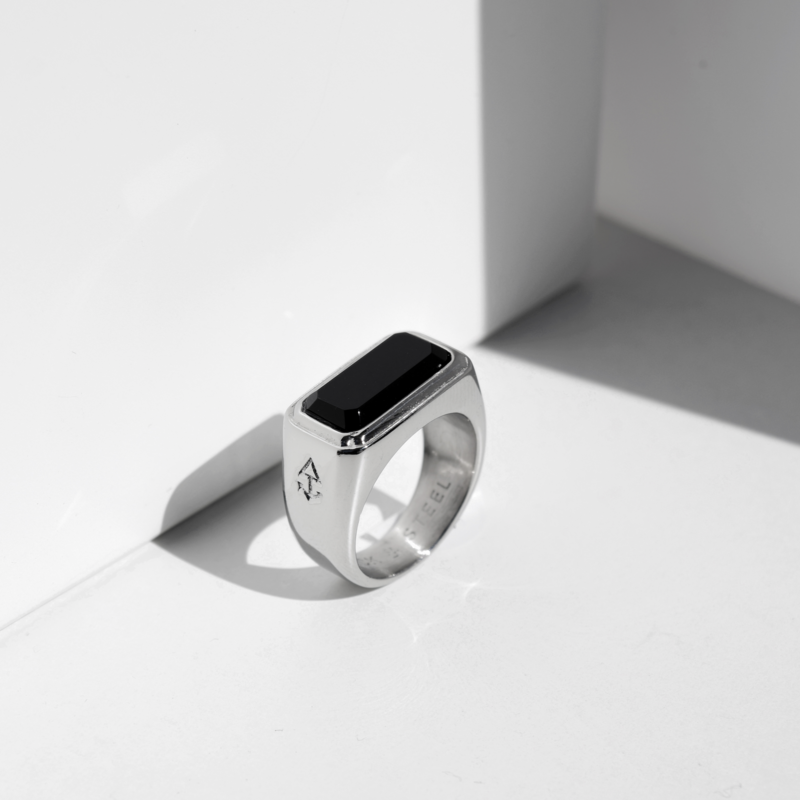 Ring WILD
