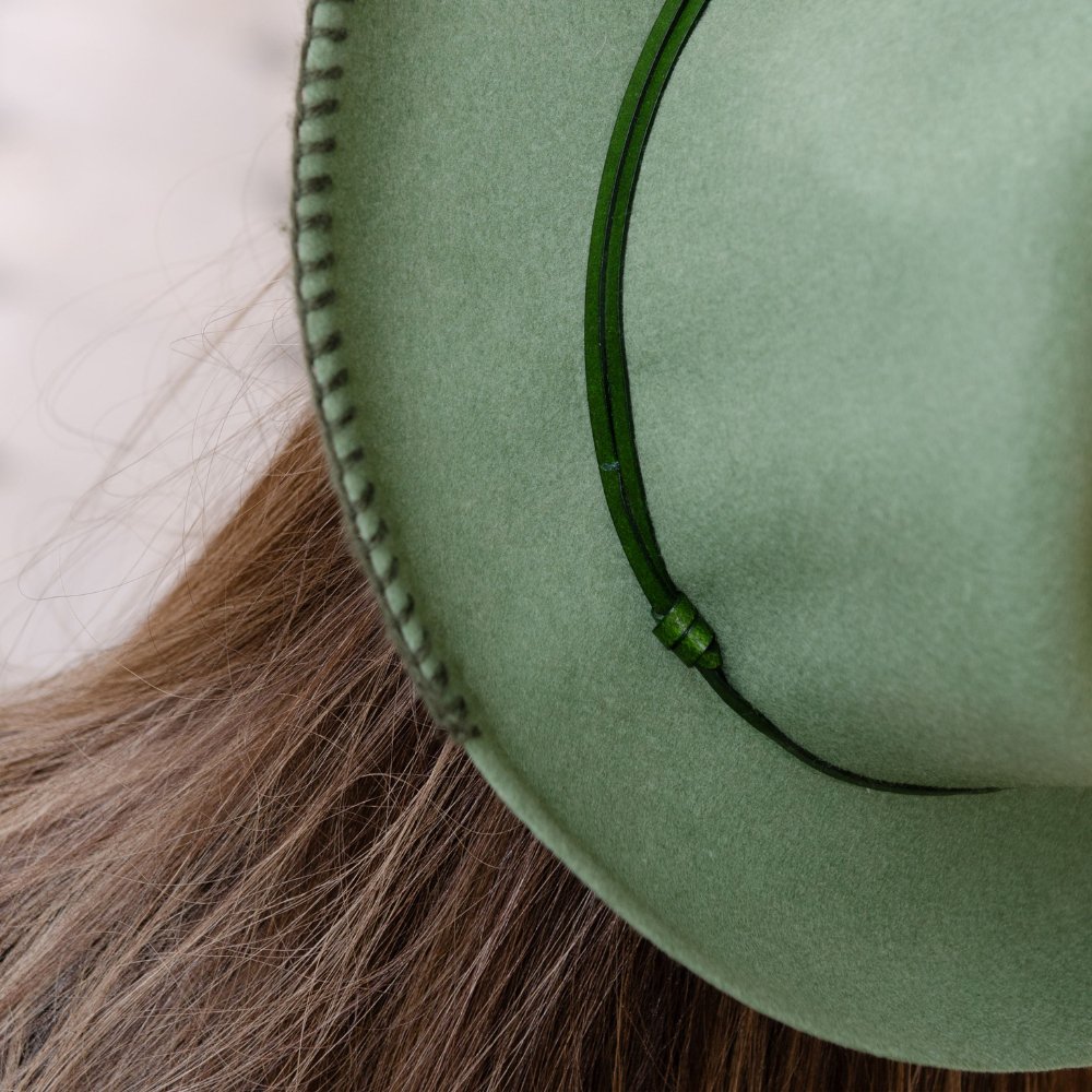 FELT HAT - leather and knit bond, unsewn edge