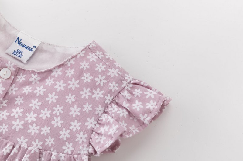 Baby frog with ruffle sleeves and mauve print BGV96542