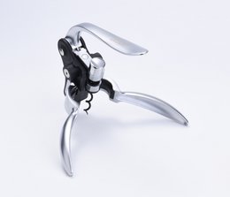 LAGUIOLE CORKSCREW WITH CORKSCREW ON ZELCOVA WOODEN BASE