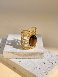 Gouden brede roestvrijstalen ring met natuursteen