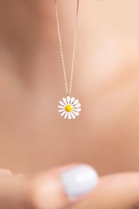 DAISIES NECKLACE