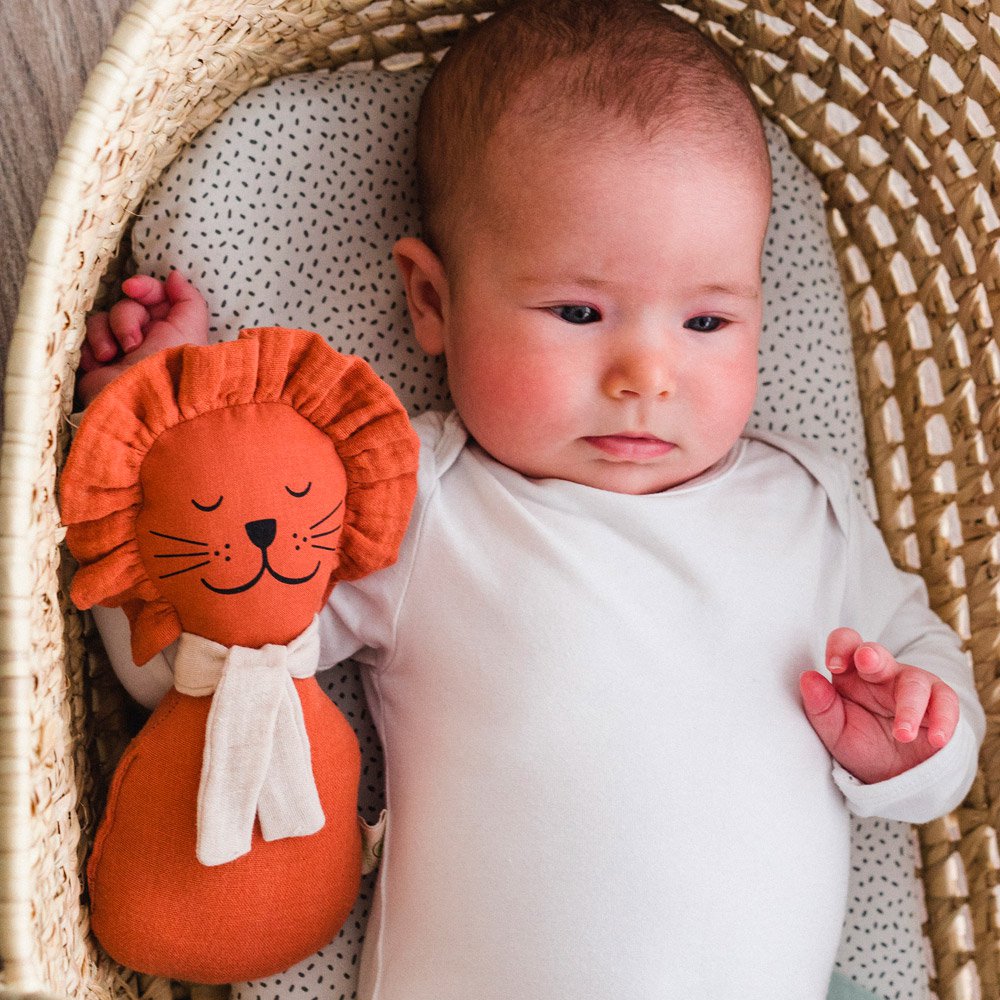 Hochet lion en coton bio