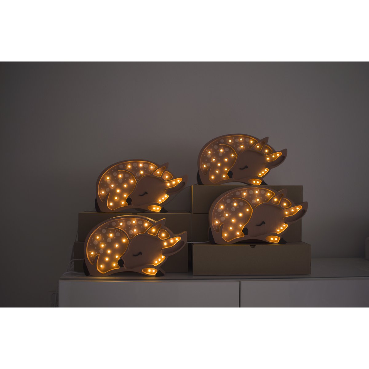 MAŁE ŚWIATŁA LAMPA Z JELENIEM