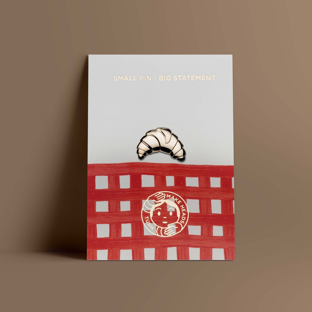 Golden Metal Pin "Croissant"