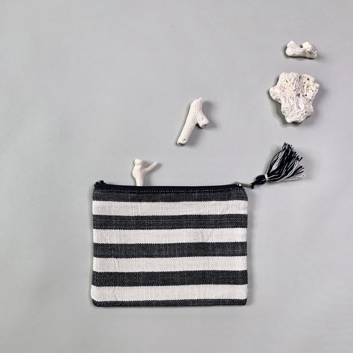 Handgemachte kleine Tasche Ole | Schwarz
