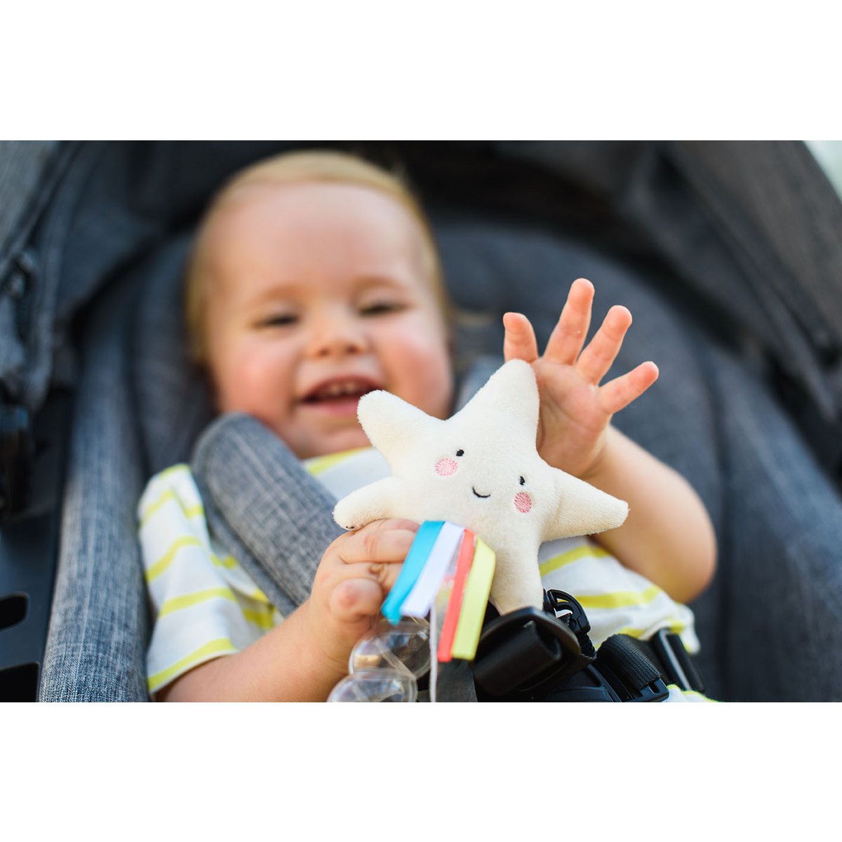 STAR RAINSTICK RATTLE