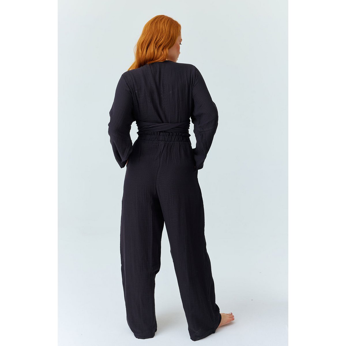 Saga Black Bit-Up Crop
