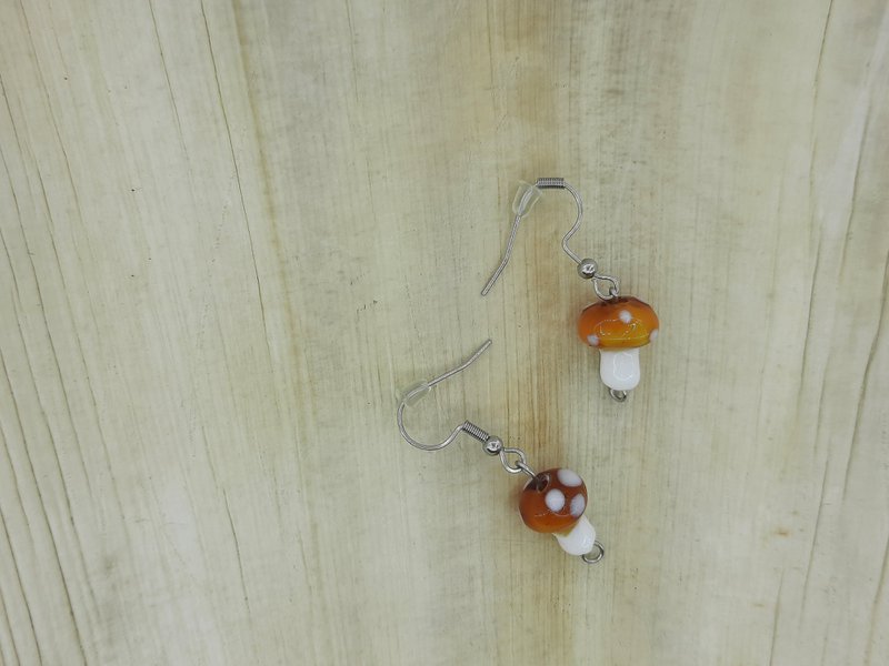 %23307 OW mushroom earrings
