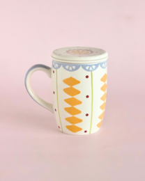 Tasse en céramique peinte à la main avec infuseur et couvercle - Motif floral, 385 ml