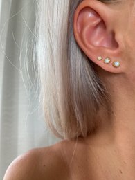 Borchie in madreperla placcate oro 18k