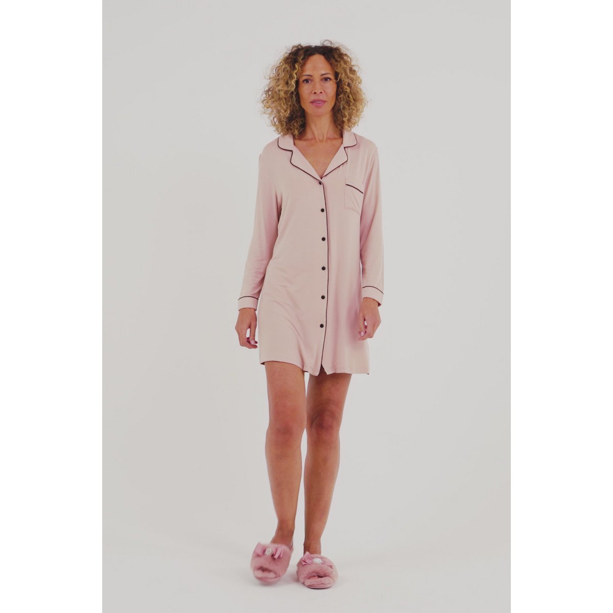 Caminata de bambú en rosa