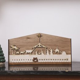 Design Szopka z Kalendarza Adwentowego – czterowarstwowa Naturalne Drewno z Gwiazdą Betlejemską | Klimatyczna dekoracja świąteczna