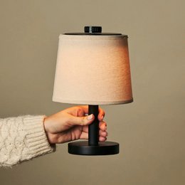 Rover zwarte houten oplaadbare lamp