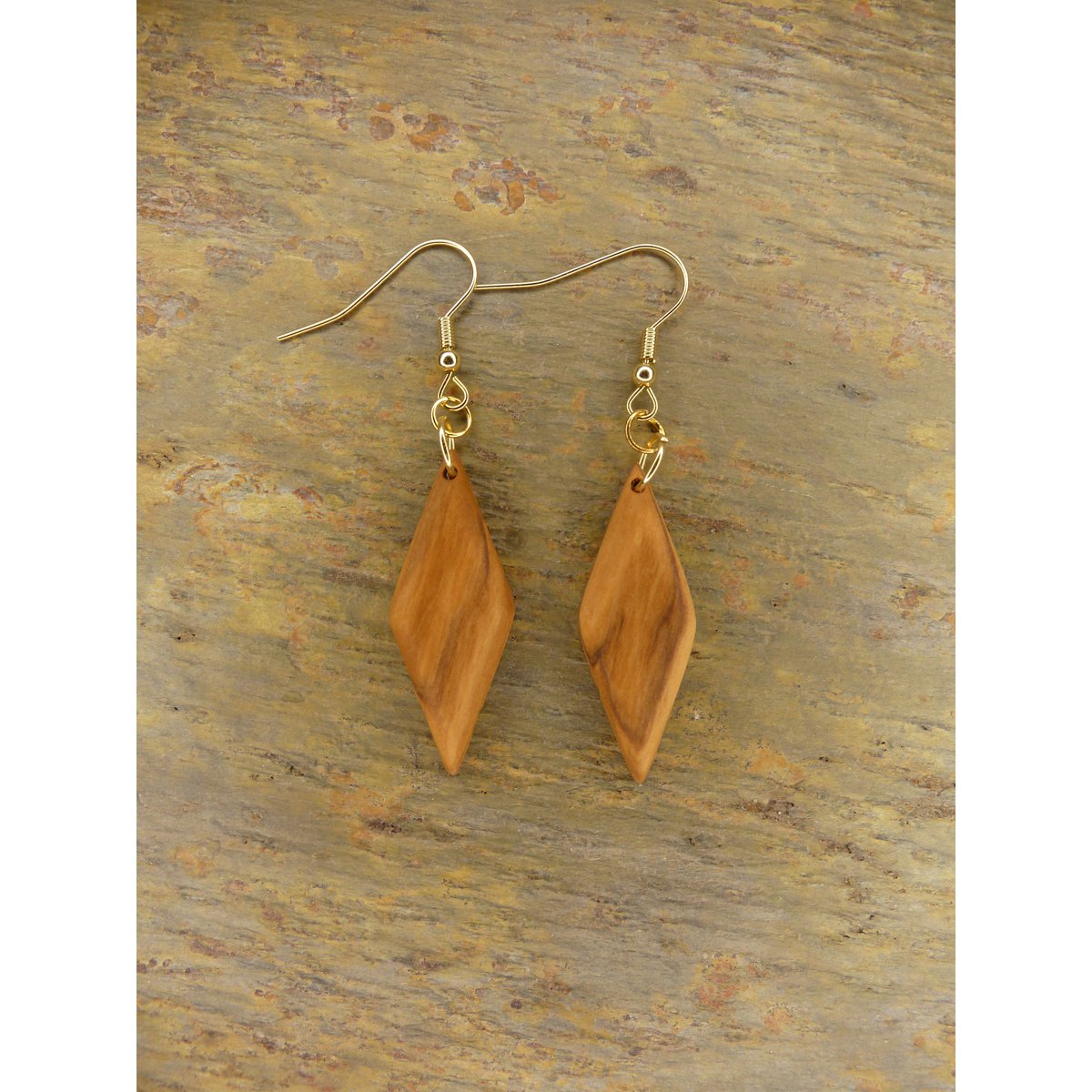 Pendientes colgantes en forma de diamante de fina madera de olivo, muy ligeros, superficie aceitada mate, pendientes de acero inoxidable bañados en oro o plata