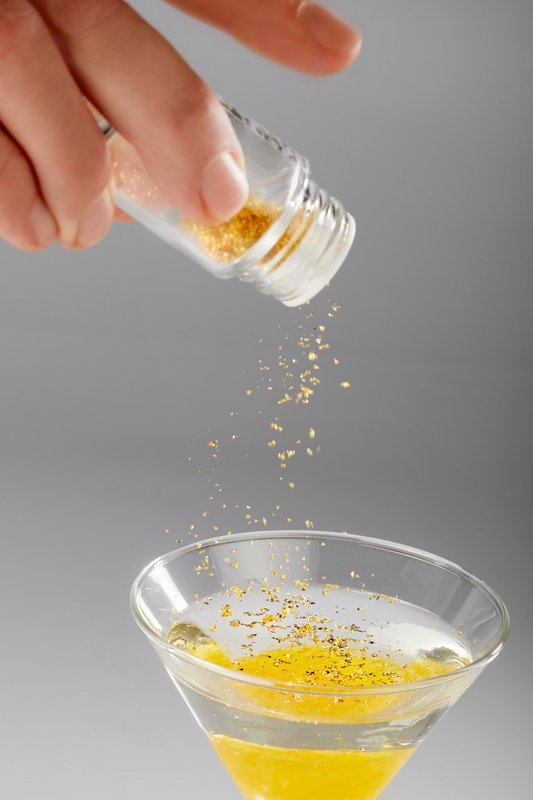 125 mg de poudre d'or comestible 23 carats, salière