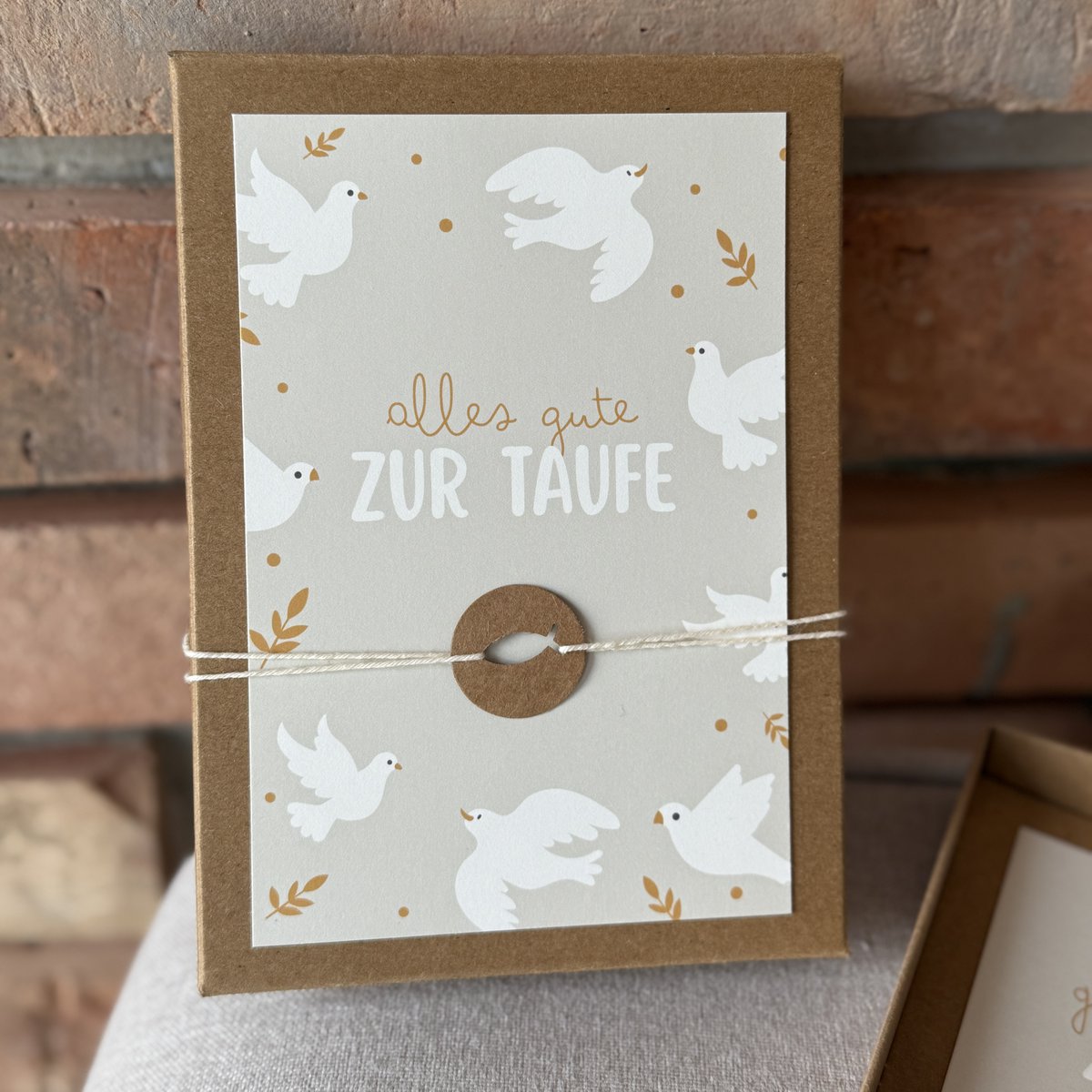 Confezione regalo per battesimo con cordone, pendente e sacchetto per regali in denaro