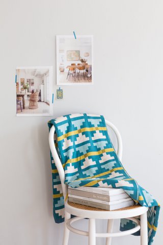 Alf Blue Jacquard Throw – Soft Brushed Cotton