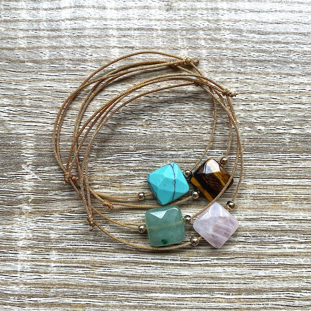 Pulsera de cordón deslizante Mia bañada en oro