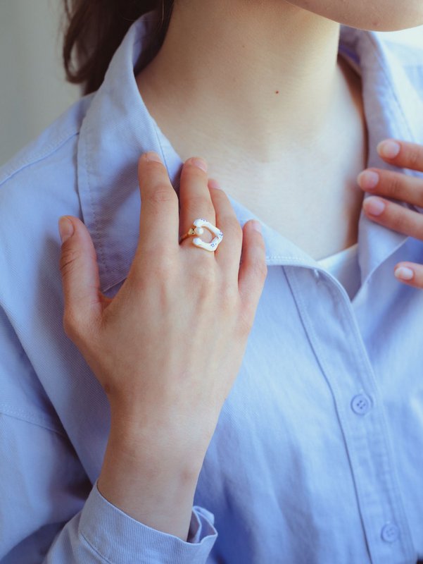 Varia Flower Ring - Pearl - Silver Blue