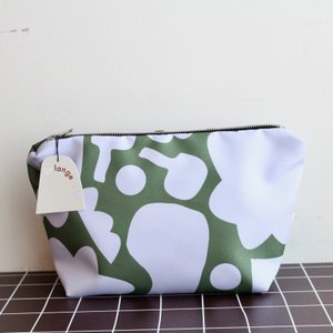 Toilettas · Organic lila and green
