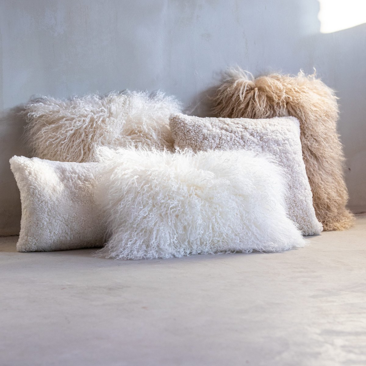 Tibet sheepskin cushion | 14 colors | 30x50cm