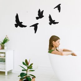 Set aus fünf Vögeln, die in die Ferne fliegen, Wandkunst aus Metall